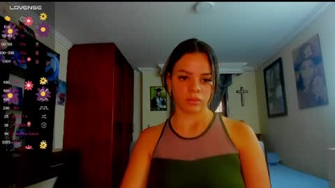 Snapshot of missvalery1 chatting on 19, 5, 2026 missvalery1 online show from 19, 5, 2026