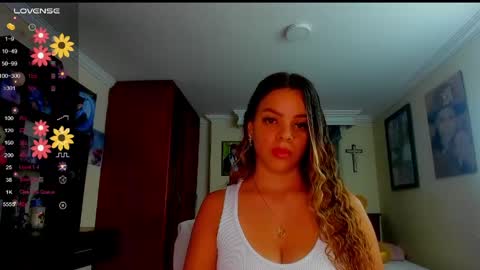 Snapshot of missvalery1 chatting on 29, 5, 2026 missvalery1 online show from 29, 5, 2026