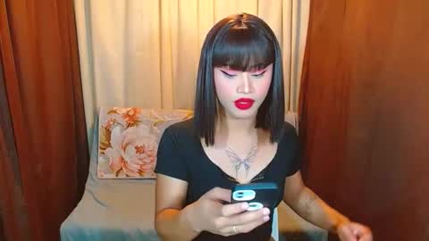 SweetViolet online show from 9, 10, 2025