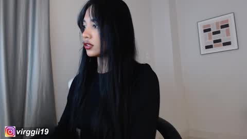 missvirggii online show from 20, 10, 2025