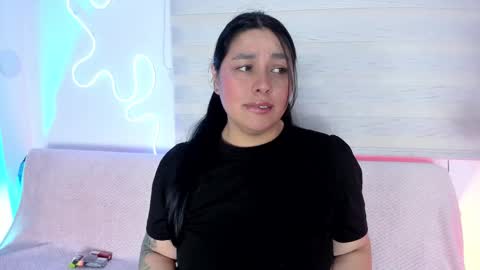 Pau OFmissweetpeach online show from 22, 10, 2025