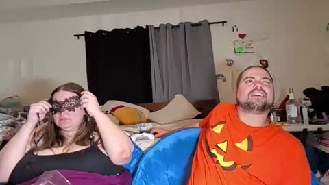 Snapshot of missytongue chatting on 1, 11, 2025 missytongue online show from 1, 11, 2025