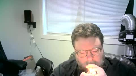 Snapshot of mister_happy567 chatting on 3, 1, 2025 Mr. Happy online show from 3, 1, 2025