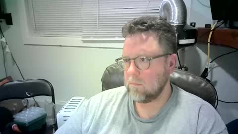 Snapshot of mister_happy567 chatting on 11, 1, 2025 Mr. Happy online show from 11, 1, 2025