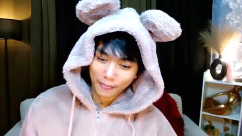 SAINT SACHI  will make your day  online show from 8, 12, 2024