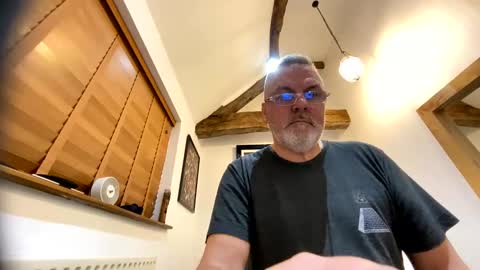 Snapshot of misterblivs chatting on 17, 12, 2024 Misterblivs online show from 17, 12, 2024