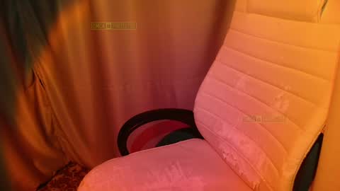 mistr_daria_femdom online show from 10, 4, 2026