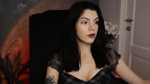 Snapshot of mistress_rochelle chatting on 2, 2, 2025 Miss Rochelle online show from 2, 2, 2025