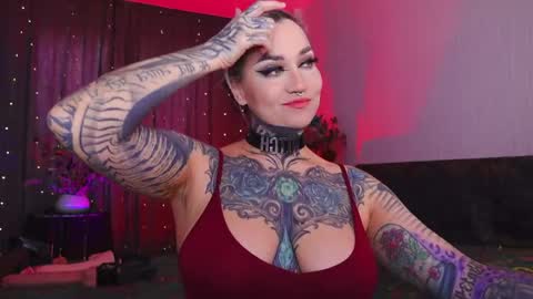 Snapshot of mistressdarkstar chatting on 19, 4, 2026 MistressDarkStar online show from 19, 4, 2026