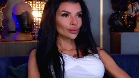 Elenia online show from 29, 5, 2026