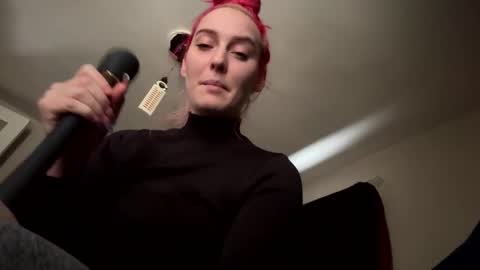 Snapshot of mistresshermoney chatting on 31, 1, 2026 mistresshermoney online show from 31, 1, 2026