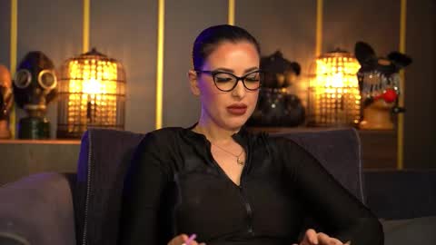 Mistress Kelly online show from 2, 3, 2026