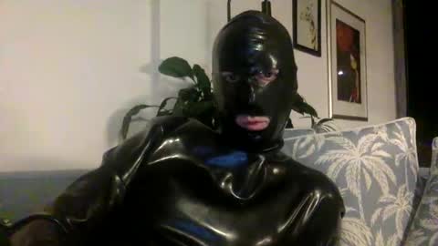 Snapshot of mistresslatexxx chatting on 10, 11, 2025 Bianca online show from 10, 11, 2025