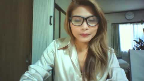 mistressneonata online show from 14, 4, 2026