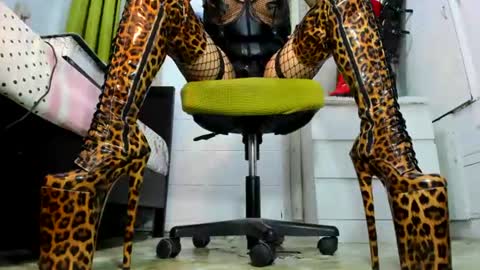 Snapshot of mistresstiffany69 chatting on 5, 7, 2026 Tiffany online show from 5, 7, 2026