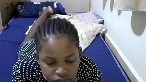 Snapshot of misty_shee chatting on 19, 2, 2025 misty_shee online show from 19, 2, 2025
