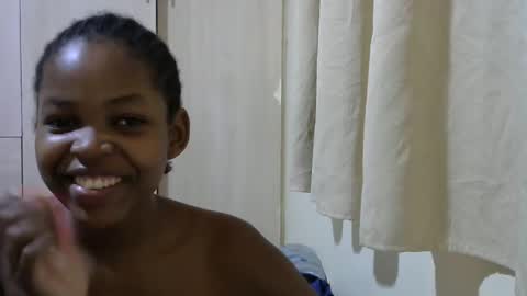 Snapshot of misty_shee chatting on 21, 2, 2025 misty_shee online show from 21, 2, 2025