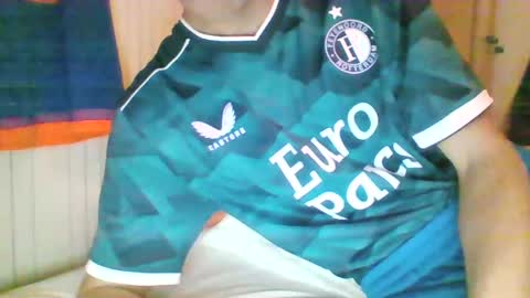 Snapshot of mitta93 chatting on 12, 12, 2024 mitta93 online show from 12, 12, 2024