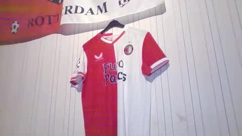 Snapshot of mitta93 chatting on 28, 9, 2025 mitta93 online show from 28, 9, 2025