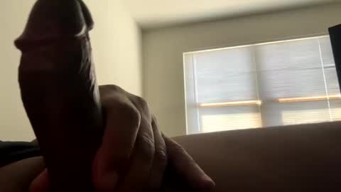 Snapshot of mixed7up chatting on 5, 10, 2025 mixed7up online show from 5, 10, 2025