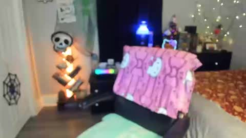 Snapshot of mixed_baedd chatting on 12, 10, 2025 mixedbaedd online show from 12, 10, 2025