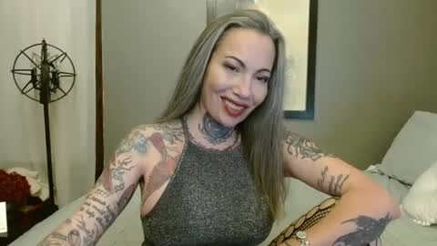 Snapshot of mizxtrix chatting on 8, 3, 2025 MizXtrix online show from 8, 3, 2025