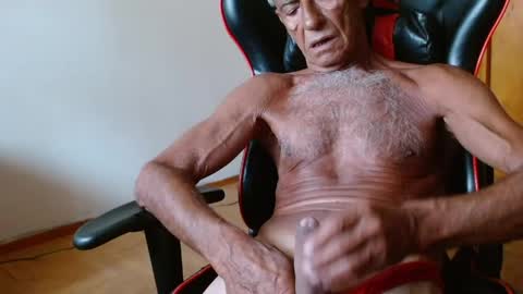 Snapshot of mjmadurengue chatting on 16, 4, 2026 Mario jose online show from 16, 4, 2026