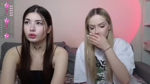 Snapshot of mmkakpoxyi22 chatting on 18, 12, 2024 alice and ray online show from 18, 12, 2024