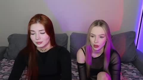 Snapshot of mmkakpoxyi22 chatting on 6, 3, 2025 alice and ray online show from 6, 3, 2025