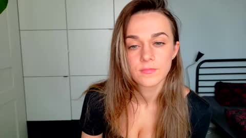 mmminnie online show from 11, 3, 2026