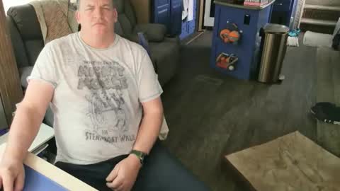 mmmthatsfunnn online show from 16, 1, 2026