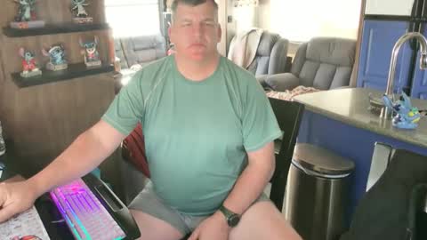 Snapshot of mmmthatsfunnn chatting on 25, 2, 2026 mmmthatsfunnn online show from 25, 2, 2026