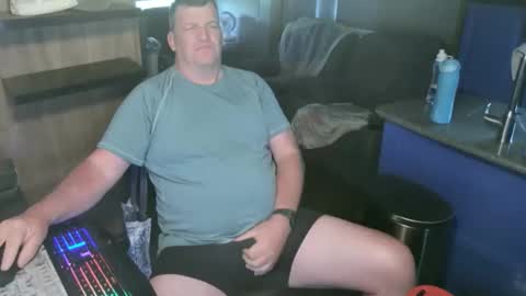 Snapshot of mmmthatsfunnn chatting on 3, 6, 2026 mmmthatsfunnn online show from 3, 6, 2026