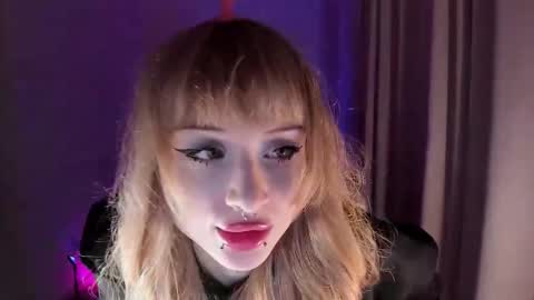 Snapshot of mnepohhh chatting on 5, 2, 2026 mnepohhh online show from 5, 2, 2026