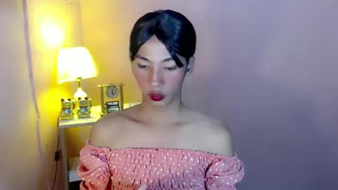 Mocha Locca  online show from 13, 1, 2025