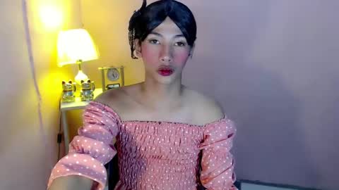 Mocha Locca  online show from 14, 1, 2025