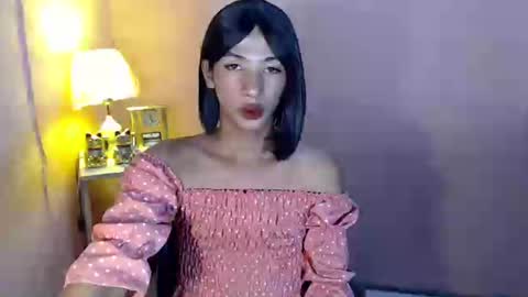 Mocha Locca  online show from 17, 1, 2025