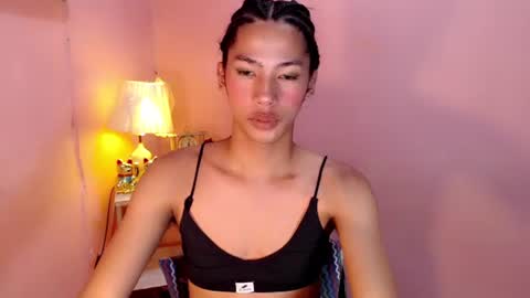 Mocha Locca  online show from 17, 2, 2025