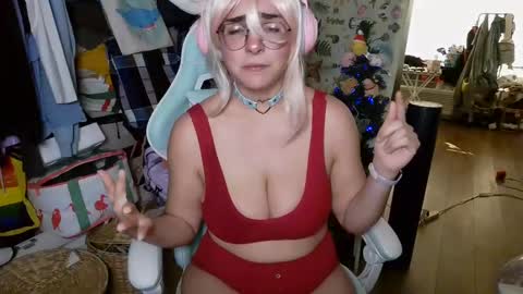 Snapshot of mochi_rainbow chatting on 30, 12, 2024 The Mochi Rainbow Variety Show online show from 30, 12, 2024