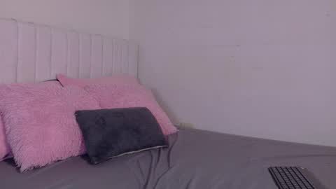 zoe ross online show from 7, 1, 2026