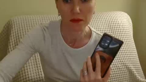 Aurora online show from 4, 4, 2026