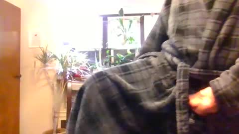 Snapshot of moeblick chatting on 4, 12, 2024 moeblick online show from 4, 12, 2024