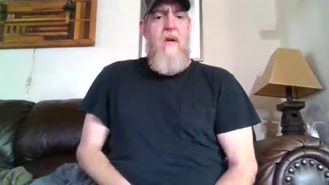 Snapshot of moeblick chatting on 2, 2, 2025 moeblick online show from 2, 2, 2025