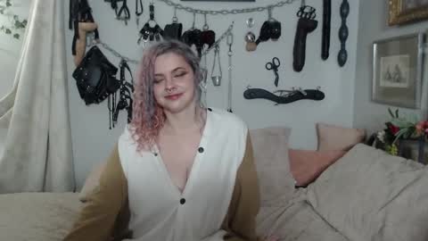 Snapshot of mohawkmischief chatting on 28, 1, 2025 MohawkMischief online show from 28, 1, 2025