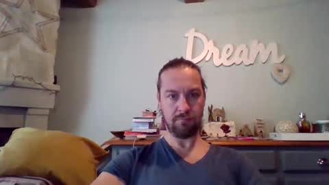 Julien online show from 8, 1, 2025