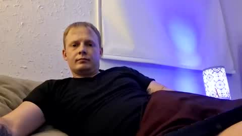 Snapshot of mojozz chatting on 24, 5, 2026 LookinForFun online show from 24, 5, 2026