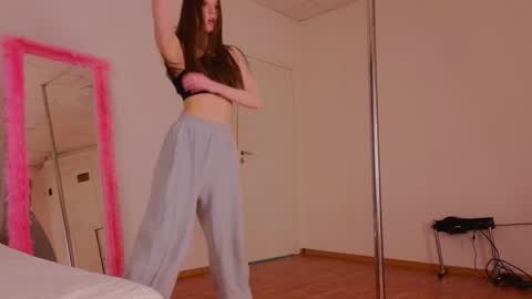 Molly online show from 19, 2, 2025