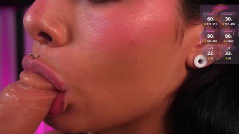 Snapshot of molly__davis chatting on 6, 4, 2026 Molly online show from 6, 4, 2026