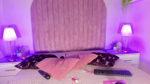 Molly Jackson online show from 13, 1, 2025