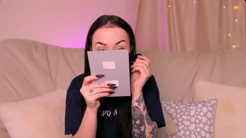 molly_kisss online show from 16, 11, 2025